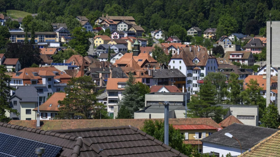 Piscine de Moutier (JU) fermée pour suspicion de contamination