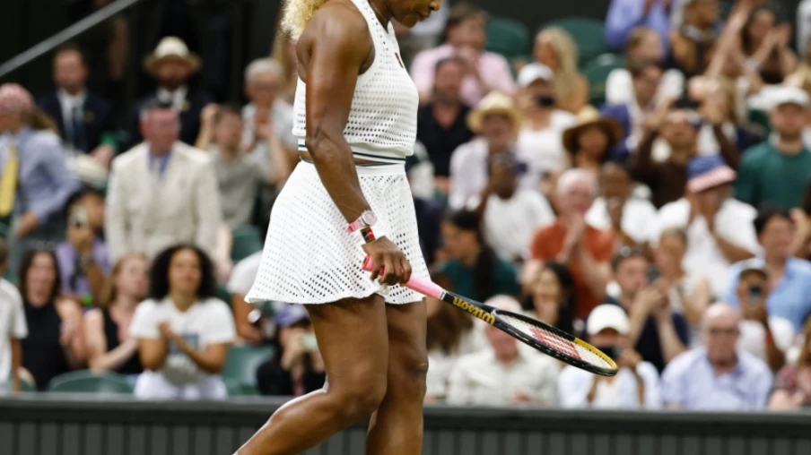 Serena Williams forfait en double à Wimbledon pour blessure au genou