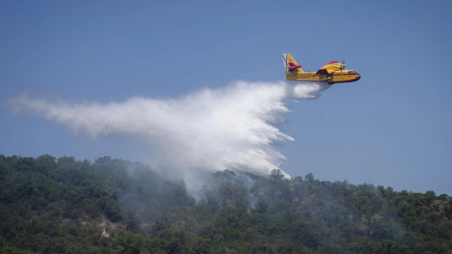 Incendies en Europe du sud : pompiers en première ligne