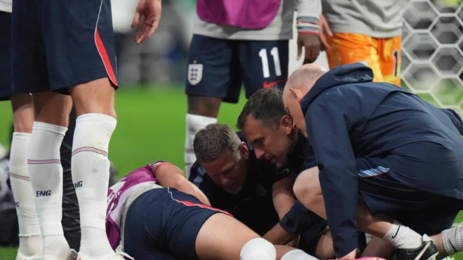 Jordan Henderson blessé en célébrant la victoire face au Mexique