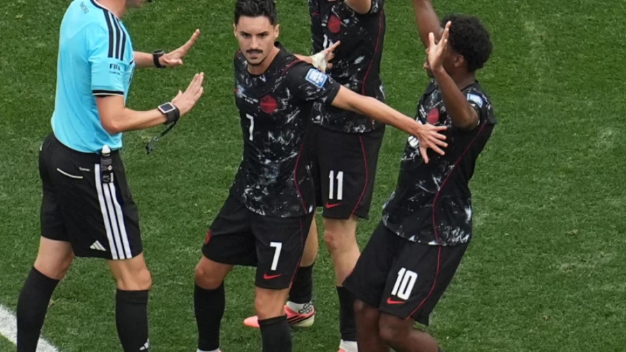 João Pinheiro désigné par la FIFA pour Argentine - Suisse