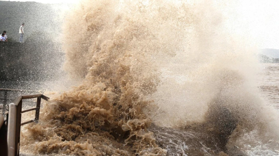 Typhon Bavi en Chine : rétrogradé en tempête, direction la mer Jaune