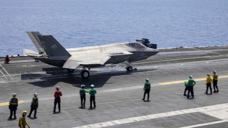 L'armée américaine lance de nouvelles frappes en Iran pour protéger Ormuz
