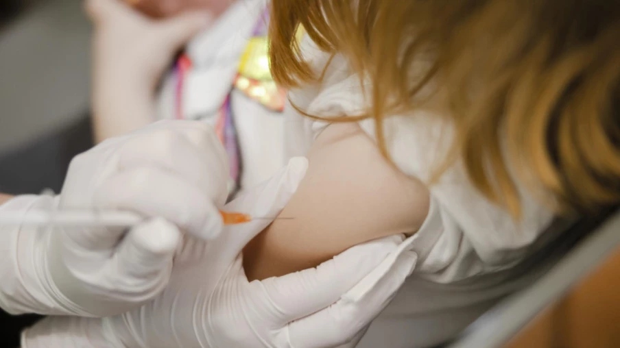 Près d’un demi-million d’enfants non vaccinés en Europe, selon l’OMS