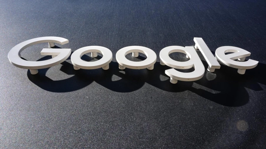 Google poursuivi en justice par des éditeurs pour entraînement de Gemini