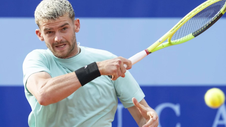 Kym battu par Tsitsipas à Gstaad, pas de quarts de finale