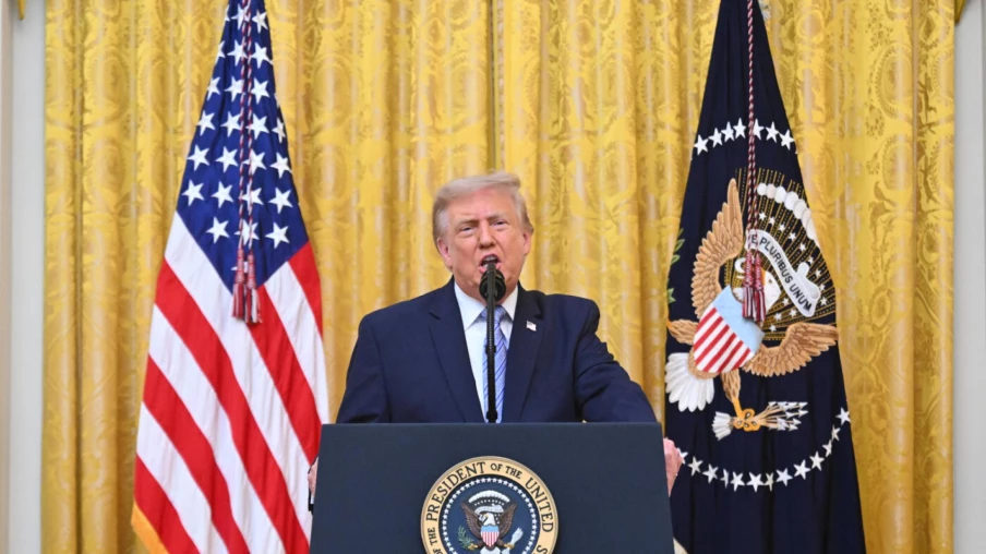 Trump relance ses accusations de fraude électorale avant les midterms