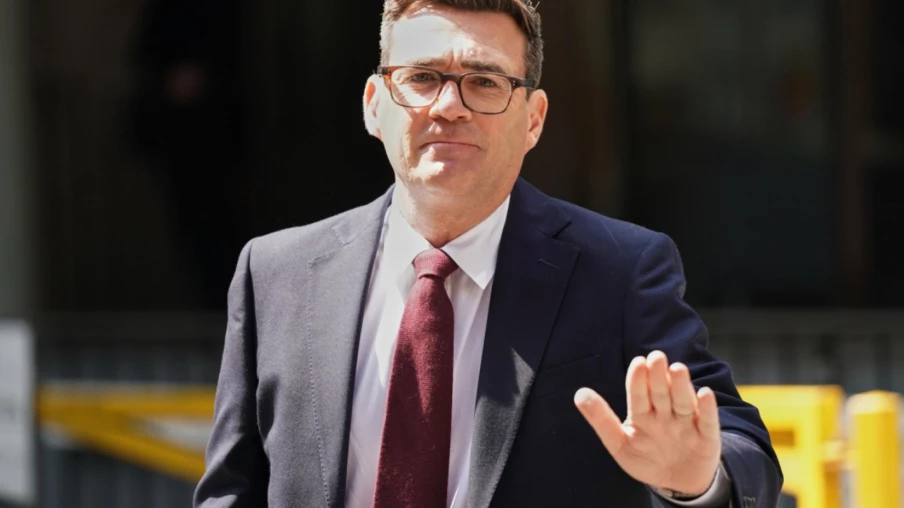 Andy Burnham nommé chef du Labour avant de devenir premier ministre