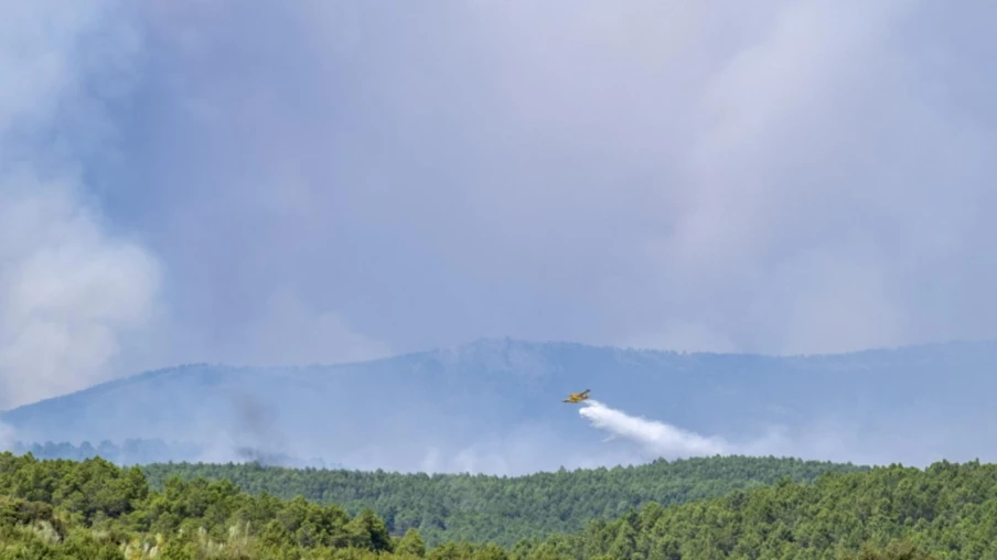 Espagne : 12 000 hectares brûlés dans un incendie au nord de Madrid