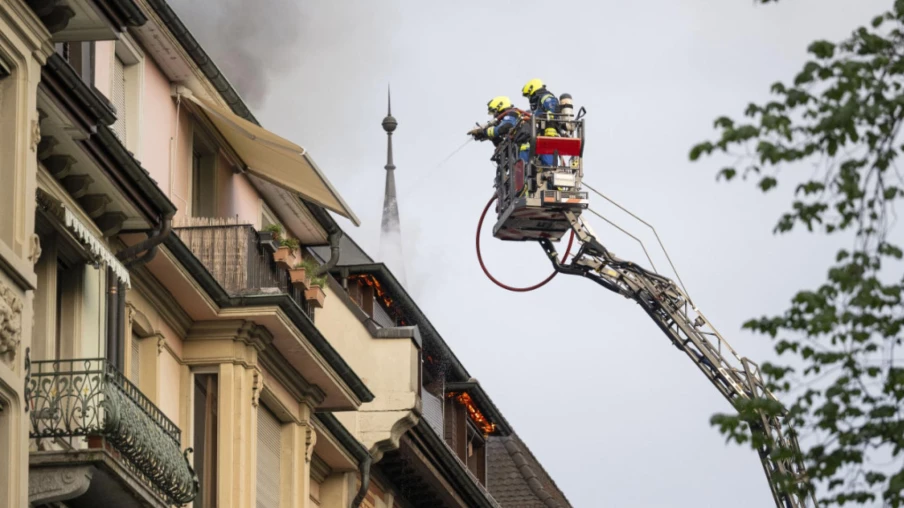 Incendie dans les combles d'un hôtel à Lucerne : forte intervention des pompiers