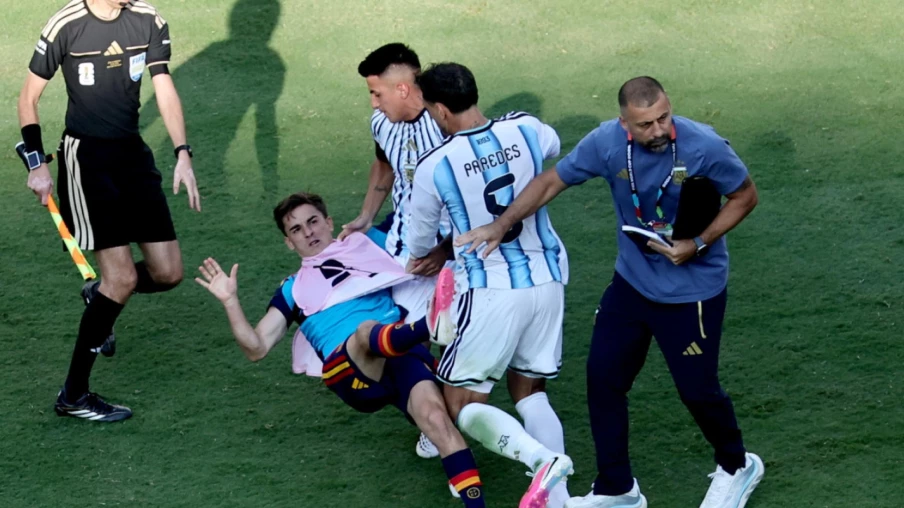 La FIFA ouvre une enquête contre l’Argentine après la finale du Mondial