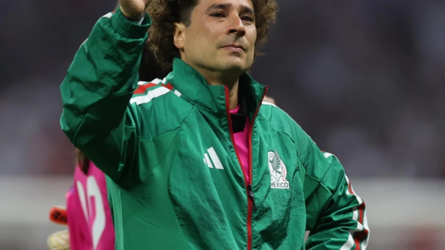 Guillermo Ochoa prend sa retraite après une carrière record en sélection