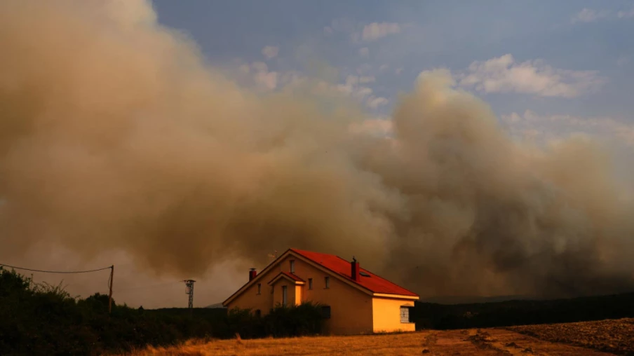 Incendie près de Madrid : plusieurs communes évacuées