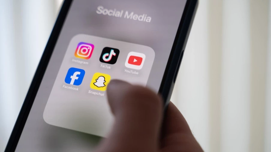 La Suisse envisage d'interdire les réseaux sociaux aux moins de 16 ans
