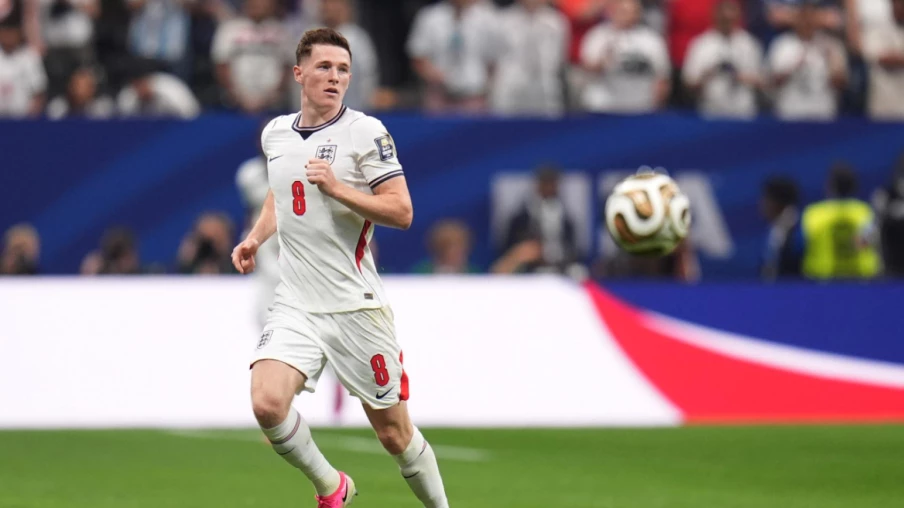 Elliott Anderson rejoint Manchester City pour 135 millions d'euros
