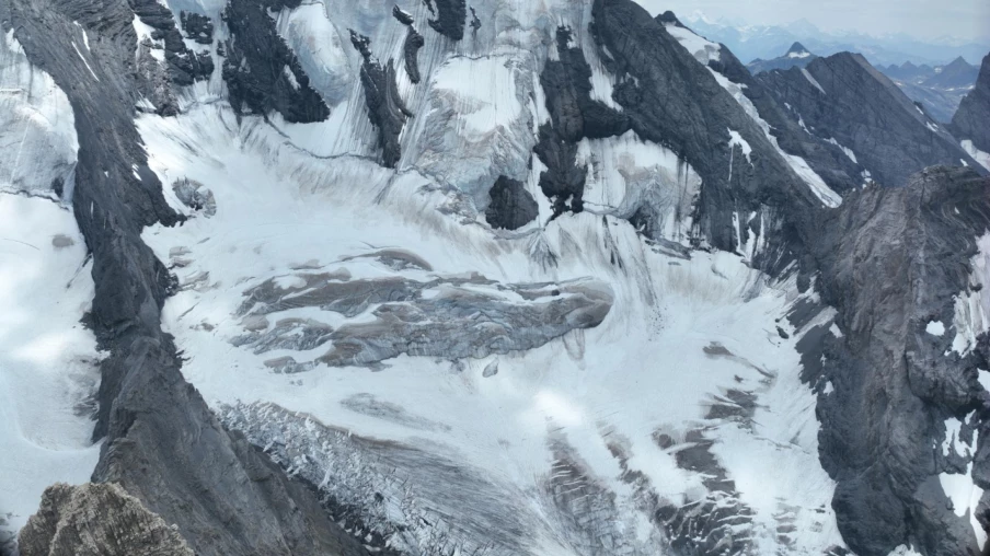 Blüemlisalphorn près de Kandersteg : un Suisse meurt dans une crevasse