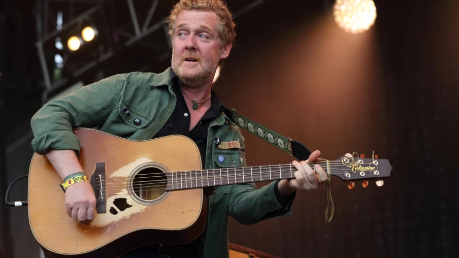 Glen Hansard, chanteur irlandais oscarisé, est mort dans un accident de moto