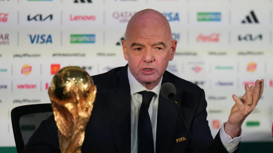 Infantino défend son projet d’ouverture aux investisseurs privés, « une opportunité »