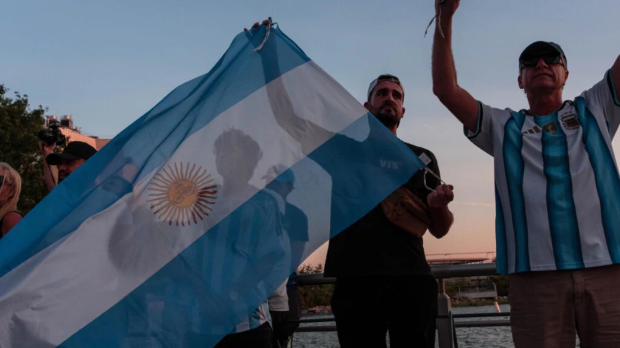 Argentine : interdiction d’entrée aux étrangers diffusant des messages de haine