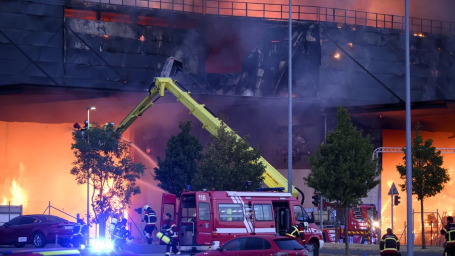 Important incendie dans une zone industrielle à Vufflens-la-Ville
