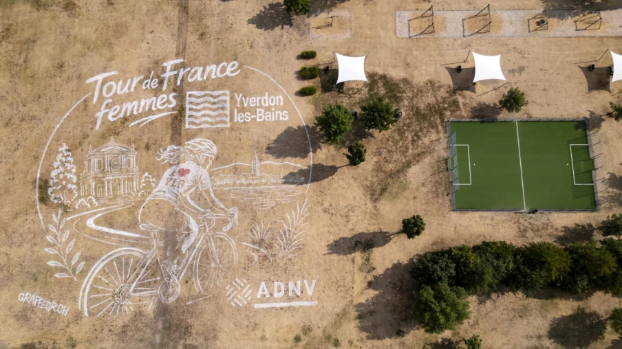 Yverdon-les-Bains dévoile une fresque géante pour le Tour de France dames