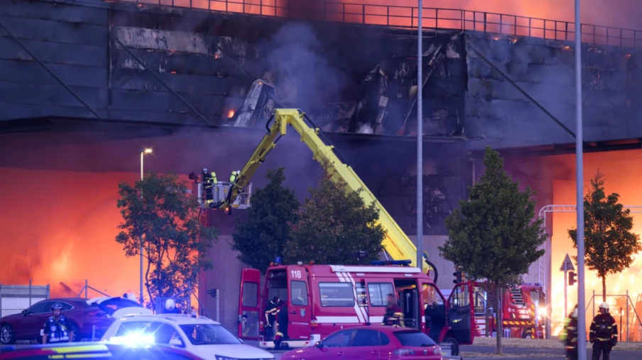 Incendie maîtrisé à Vufflens-la-Ville : un entrepôt ravagé par les flammes