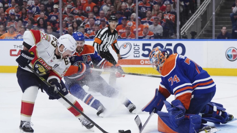 Les Panthers de la Floride égalisent la finale de la Coupe Stanley après une victoire en prolongation contre Edmonton Les Panthers de la Floride égalisent la finale de la Coupe Stanley après une victoire en prolongation contre Edmonton