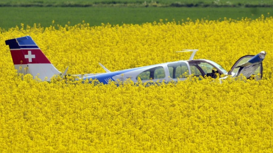 Accident d’avion à Colombier (NE) : un pilote blessé à la tête
