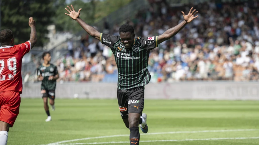 Doublé d’Enoch Owusi : le FC Saint-Gall renverse Vaduz et reste en tête
