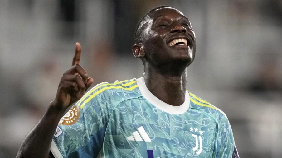Randal Kolo Muani signe à la Juventus jusqu'en 2031