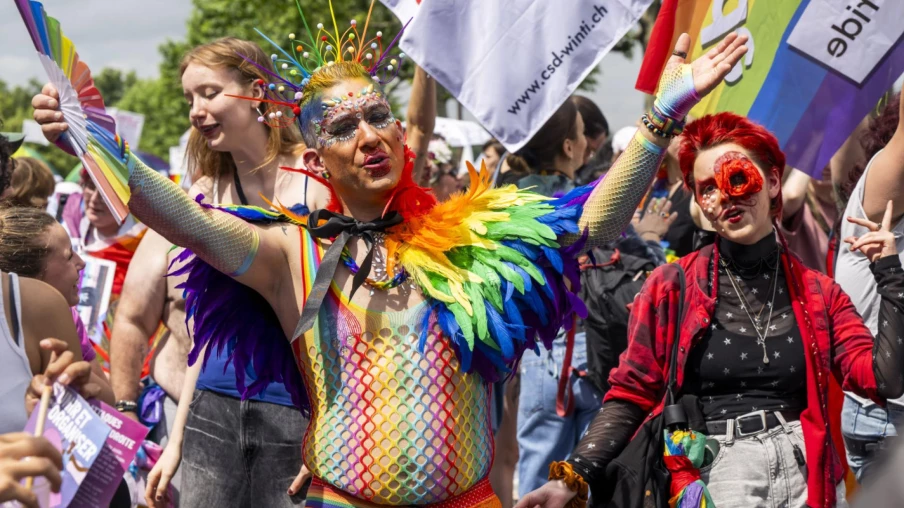 Marche des Fiertés à Genève : Mobilisation pour la Santé et l’Égalité LGBTQIA+