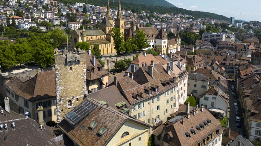 Neuchâtel : l’énergie du lac pour chauffer et rafraîchir des quartiers