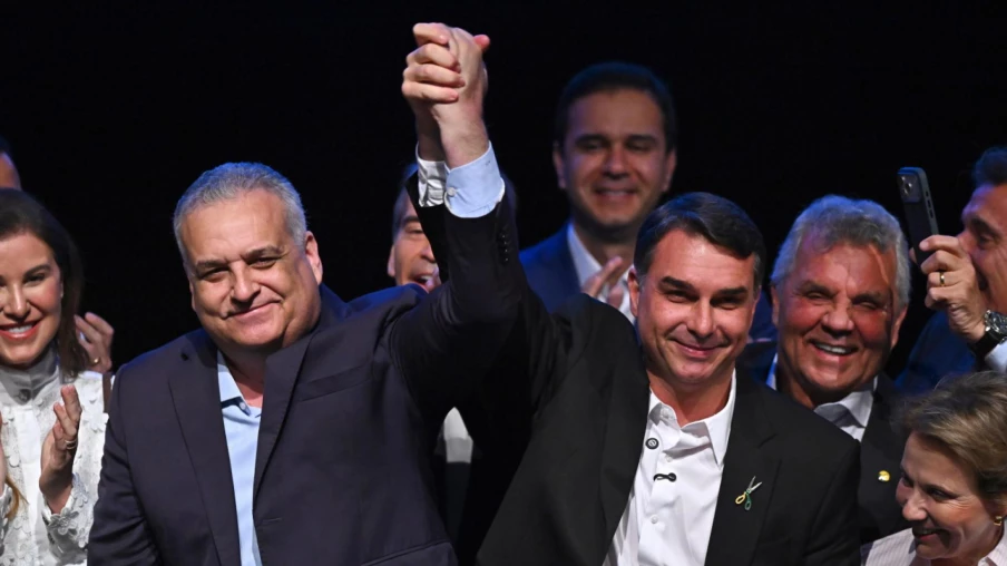 Brésil : Flavio Bolsonaro choisit Alfredo Gaspar, colistier sécurité
