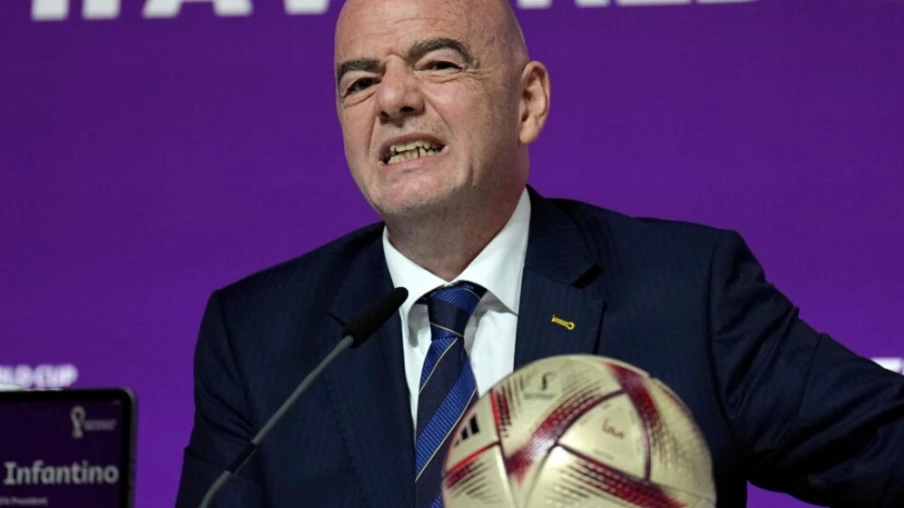 FIFA : excuses après la polémique sur l'ouverture aux investisseurs privés
