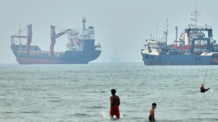 explosions signalées par un pétrolier dans le détroit d'Ormuz
