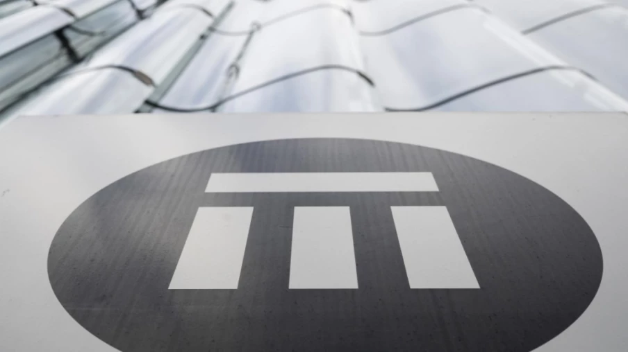 Swiss Re améliore sa rentabilité semestrielle et relève ses économies