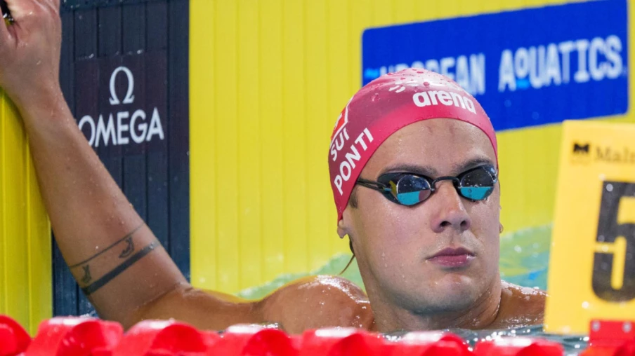 Ponti 2e des séries du 50 m papillon aux championnats d’Europe
