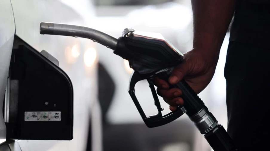 Brent à 90 dollars : le pétrole grimpe avec le blocage d'Ormuz