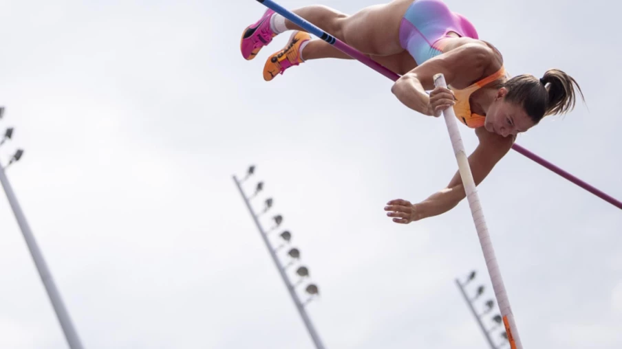 Angelica Moser en finale de la perche pour défendre son titre européen