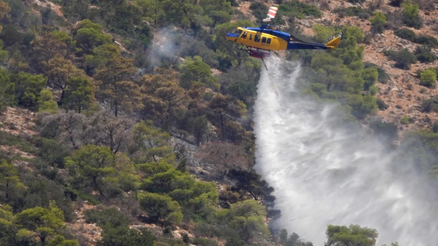 Grèce : vents violents, risque extrême d’incendie et navigation interdite