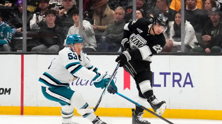Bienne annonce l'arrivée de Jeff Skinner, joueur de NHL en National League