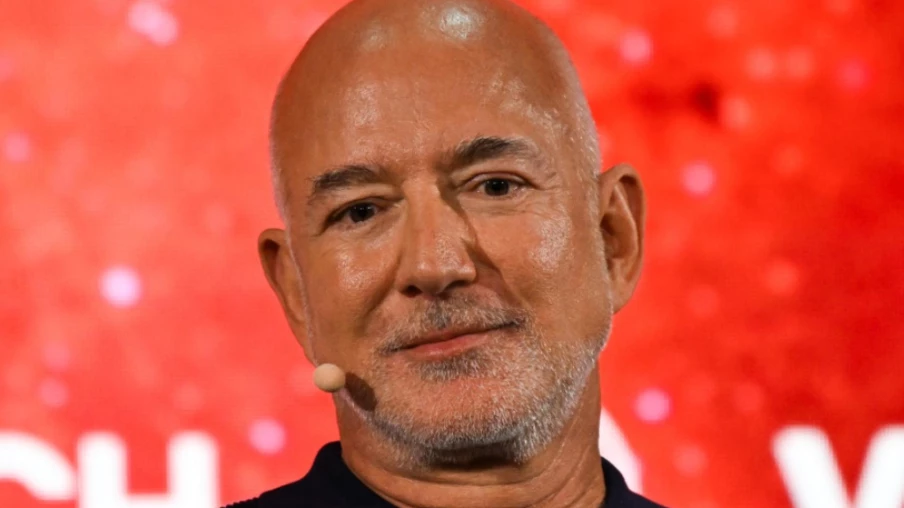 Jeff Bezos devient actionnaire minoritaire de Liverpool FC