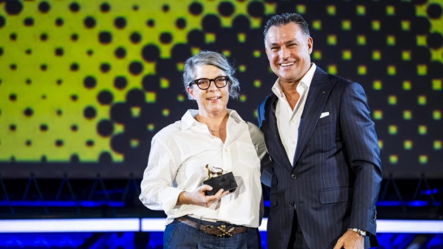 Petra Volpe remporte le prix du public à Locarno pour Frank & Louis