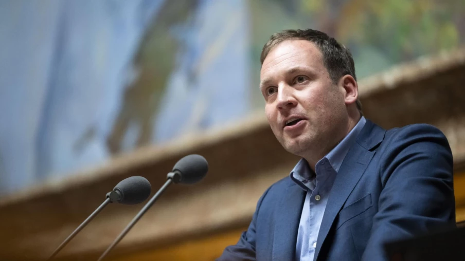 Lukas Reimann quitte le Conseil national après son élection à Wil