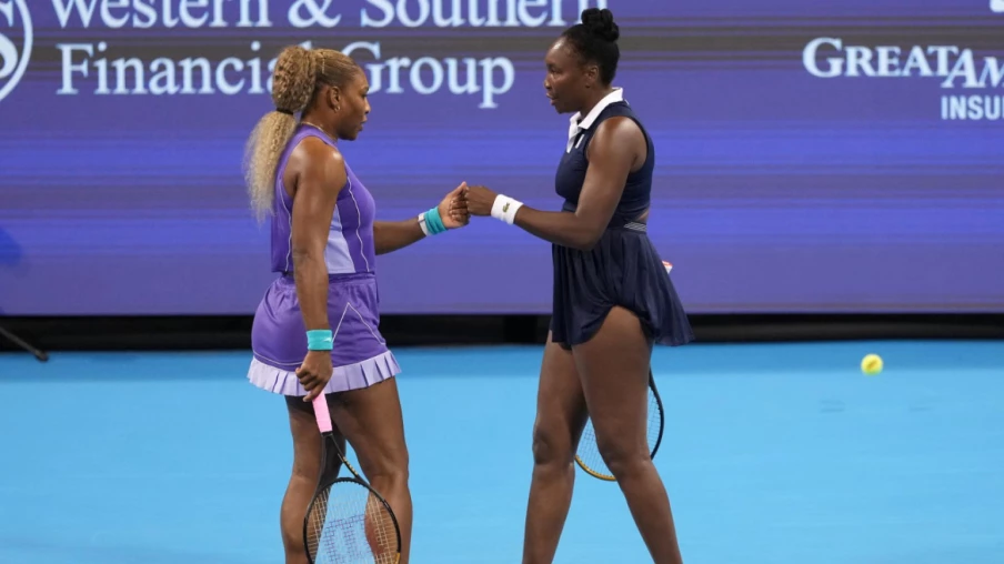 Les sœurs Williams réunies en double à Cincinnati pour leur retour