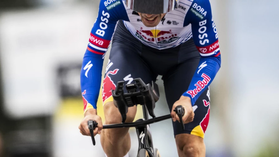 Primoz Roglic au départ de la Vuelta malgré son accident récent