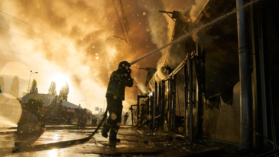 Ukraine : deux morts et six blessés à Kiev dans des bombardements russes