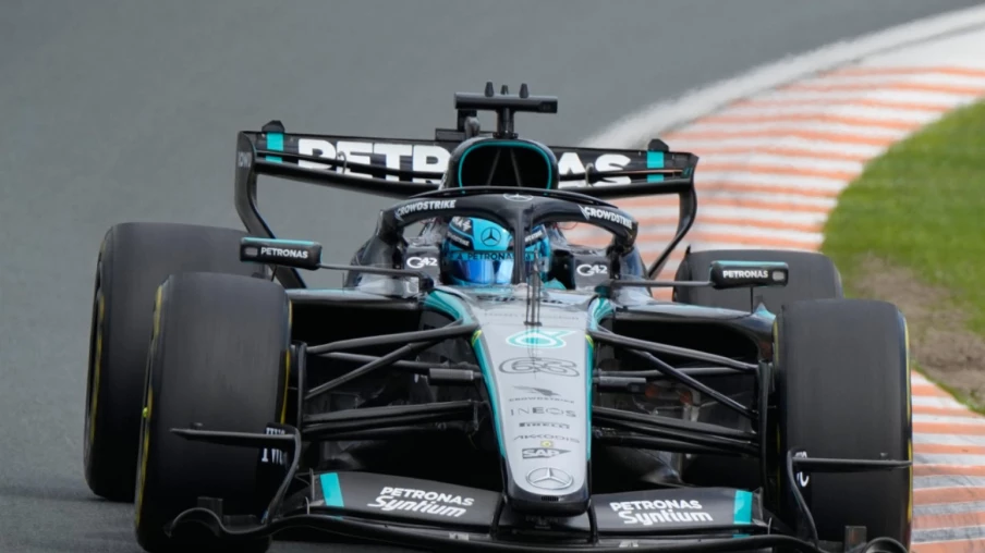 Russell remporte le sprint du GP des Pays-Bas à Zandvoort