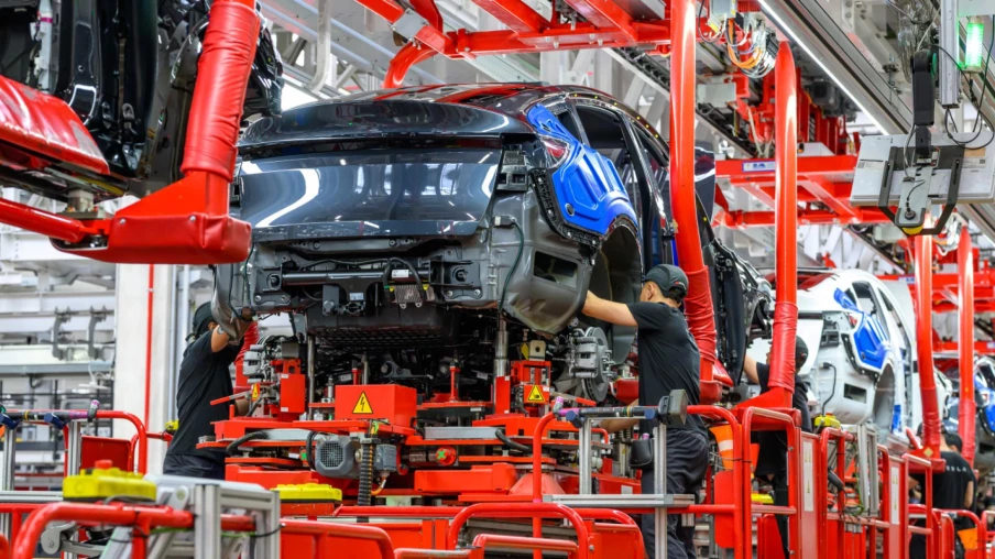 Tesla rappelle 2,9 millions de véhicules en Chine pour des poignées dangereuses