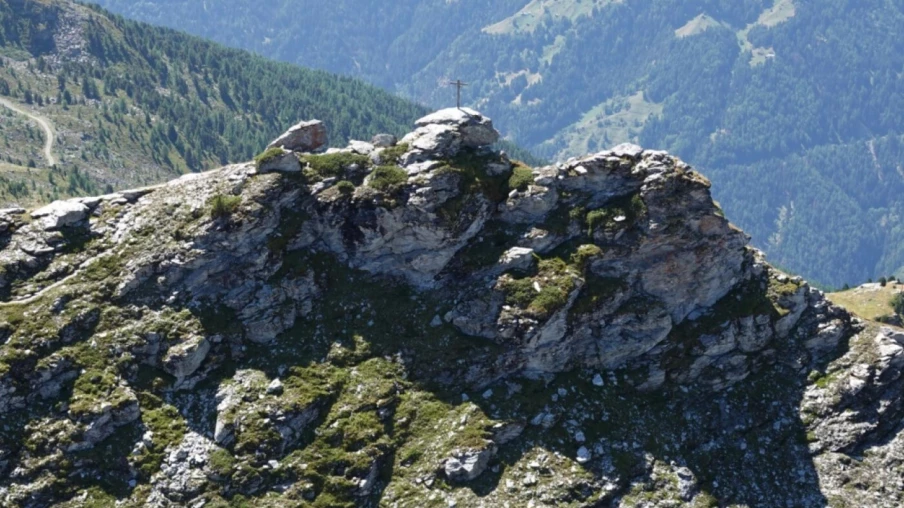 Chandolin (VS) : une randonneuse de 77 ans meurt après une chute